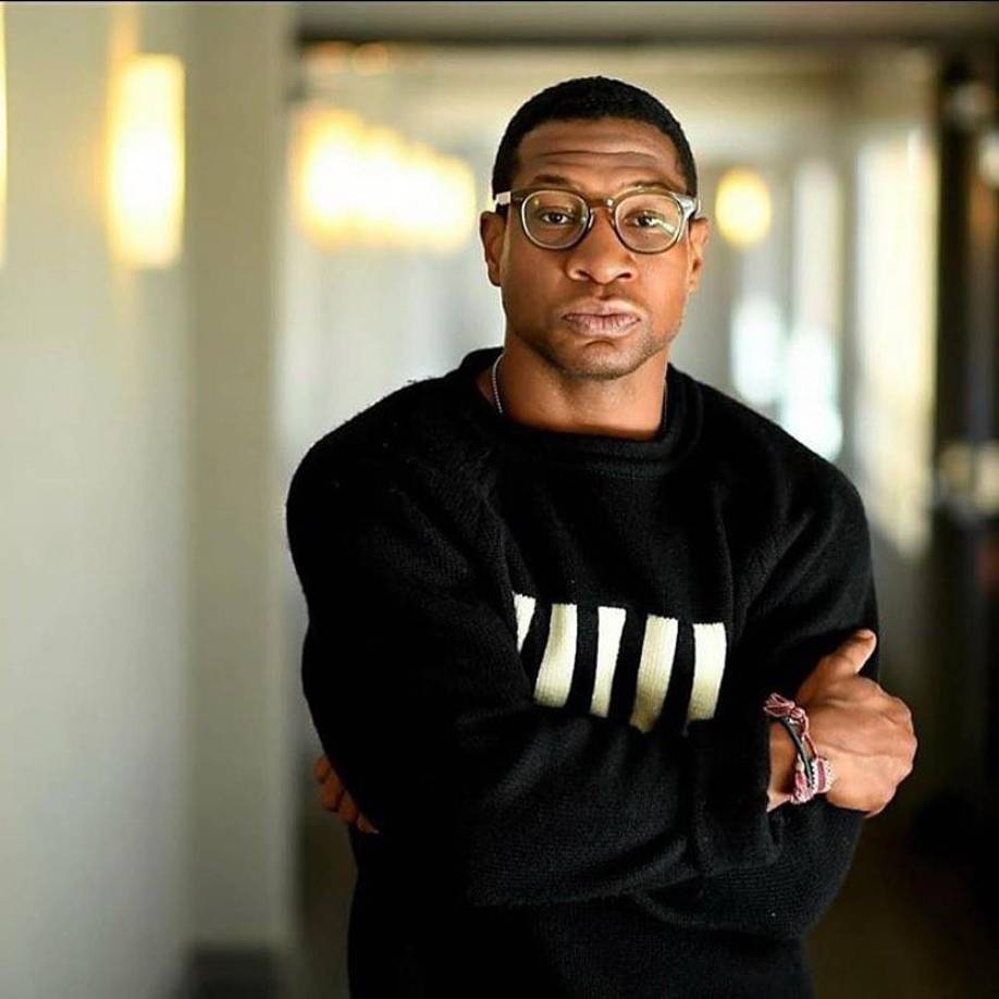 Esta evidencia incluye imágenes de video del vehículo donde tuvo lugar este episodio, el testimonio del conductor y otras personas que vieron y escucharon el episodio y, lo que es más importante, dos declaraciones escritas de la mujer que se retractan de estas acusaciones. 