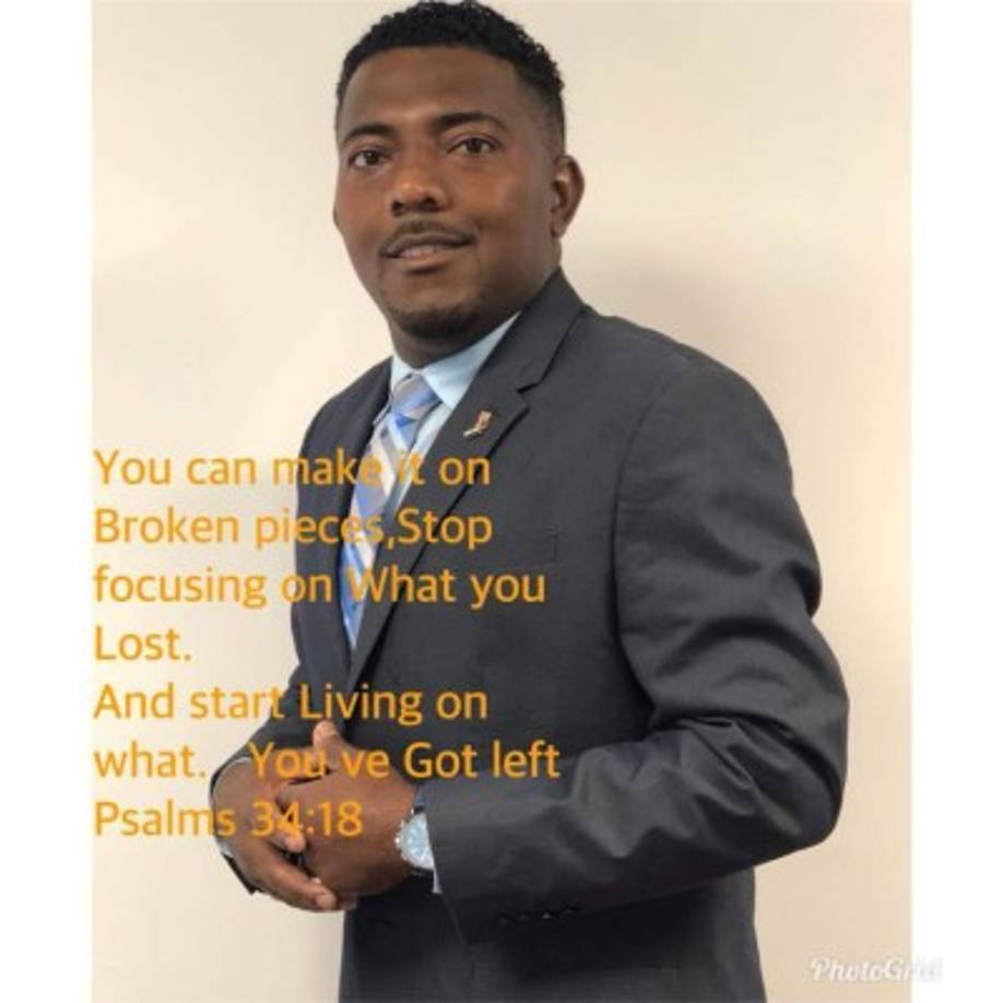 La policía teme que Clarke, quien era pastor de jóvenes a tiempo parcial en la iglesia Abraza tu Sueño, tenga más víctimas. <br/>