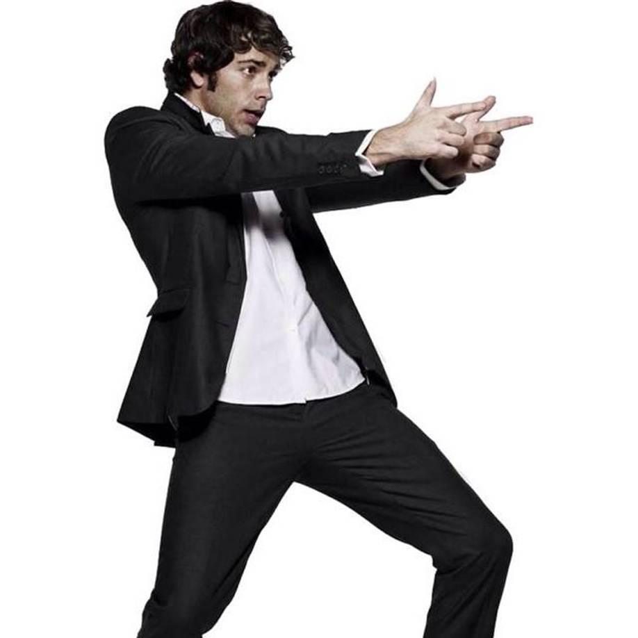 Es conocido por sus papeles como Kip Steadman en la comedia ‘Less than Perfect’, y como Chuck Bartowski en la serie ‘Chuck’ de 2007. Duró cinco temporadas.