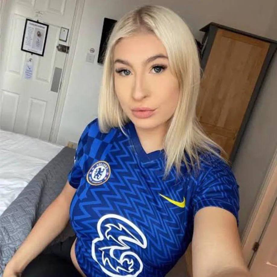 La sexy rubia, pese a lucir golpeada de su nariz y con inflamación en sus ojos, dijo en su cuenta de Instagram que estará lista para su segunda aparición.