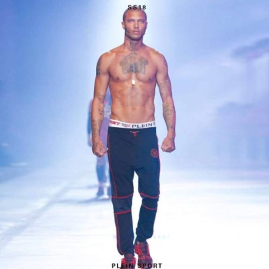 Jeremy se ha convertido en la imagen de diversas campañas de moda.