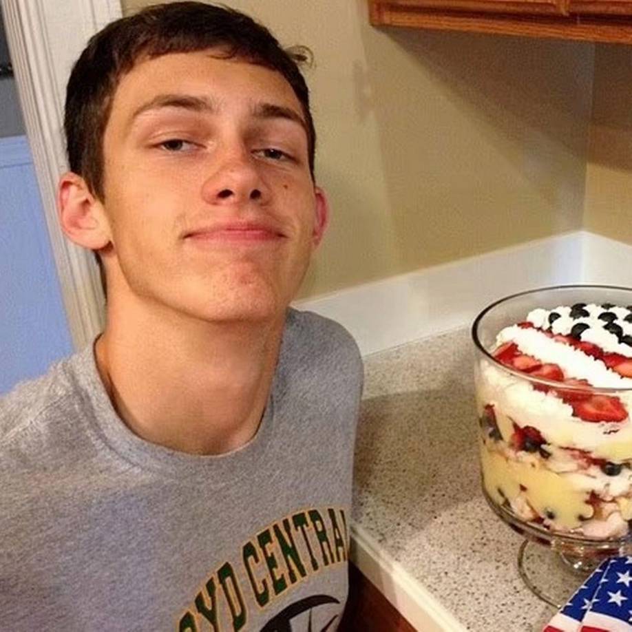 El joven fue descrito como un atleta estrella por sus allegados.