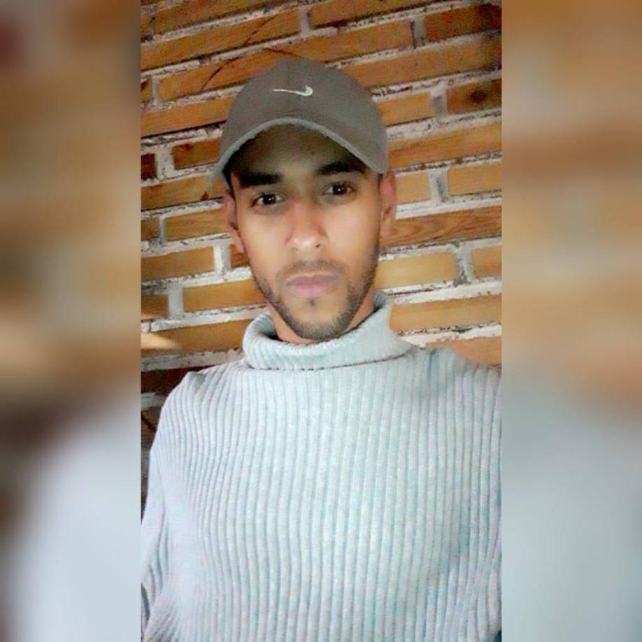 Según se conoció, Roger y su pareja se vieron obligados a buscar un nuevo hogar porque el dueño de la casa en la que residían les pidió que desalojaran la vivienda.