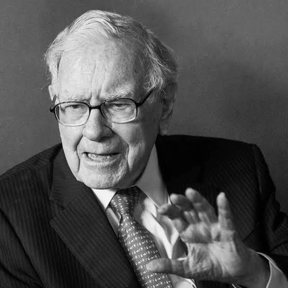Warren Buffett 147.800 millones de dólares (+5,4 %).