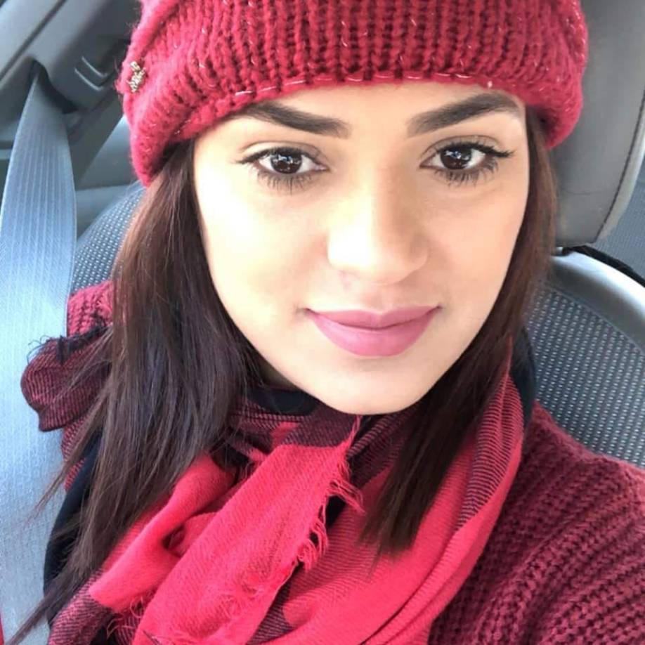 En un vecindario donde los terrenos miden 4 mil metros cuadrados (un acre), García podía ver al hombre en su porche delantero, pero no distinguía lo que estaba haciendo. Su familia siguió llamando a la policía, cinco llamadas en total, dijo García. (Foto en vida de Sonia Guzmán)