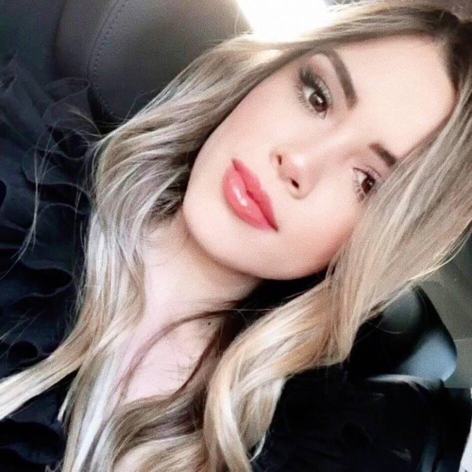 Sin embargo, fuentes cercanas a los famosos dieron una entrevista a la revista TV Notas en la que afirmaron que Marifer es la tercera en discordia entre Beli y Nodal. 