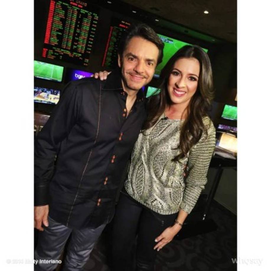 El periodismo tiene la responsabilidad de llevar y transmitir un mensaje a una gran audiencia. Me parece que es un gran poder y una responsabilidad que tienes al ser la persona que comunica la noticia” dijo Maity. En la foto con Eugenio Derbez.