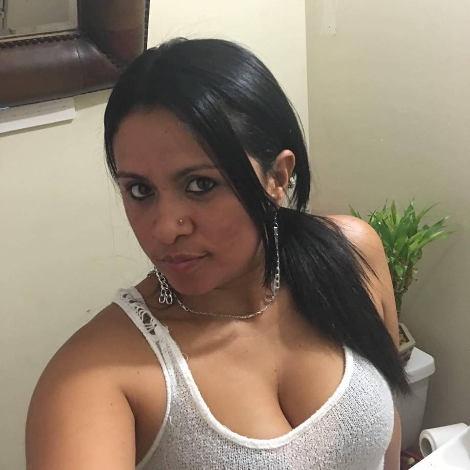 “Te quiero mi flora, te vamos extrañar”, cerró el escrito que se llenó de corazones tristes y de muestras de cari{ños de familiares y amigos que seguían lamentando la perdida de Rosa Morales.