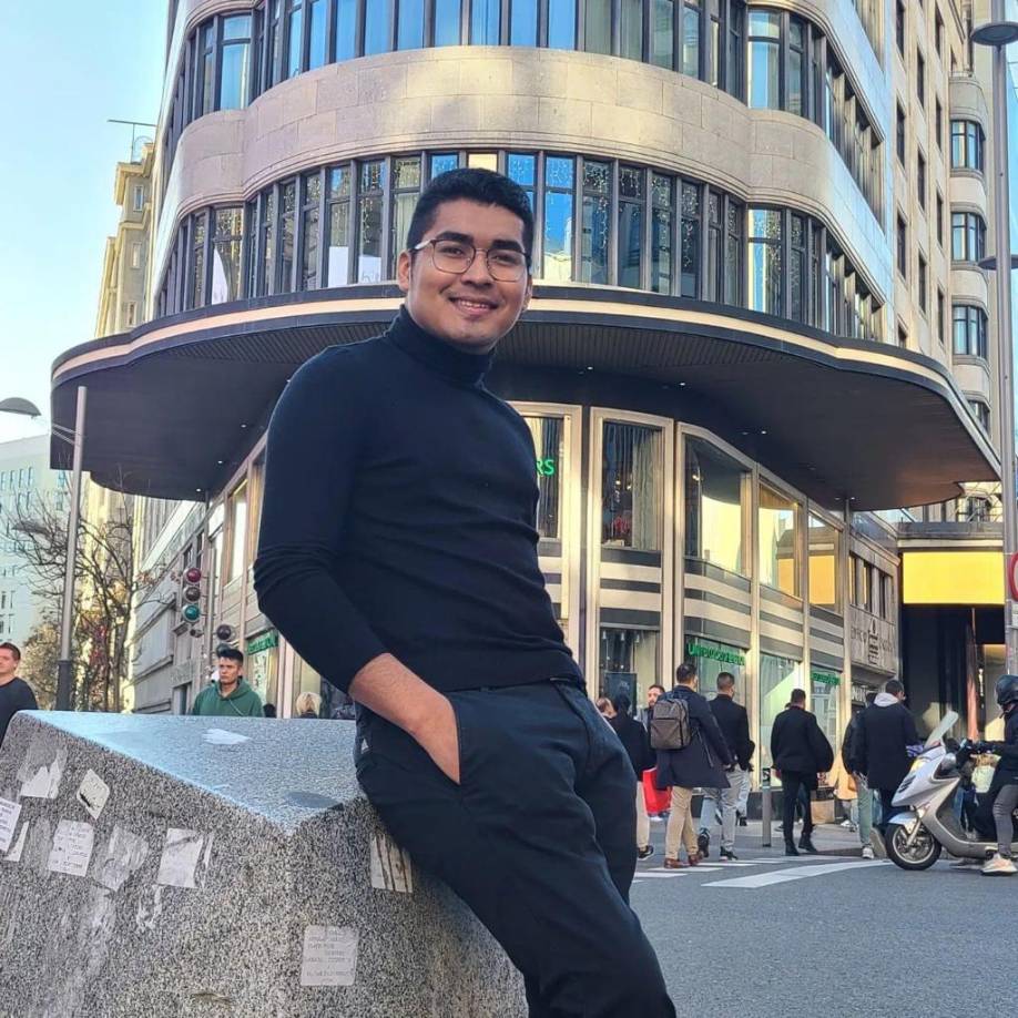 Y es que asegura al llegar a ese país conoció la realidad que muchos compatriotas enfrentan.