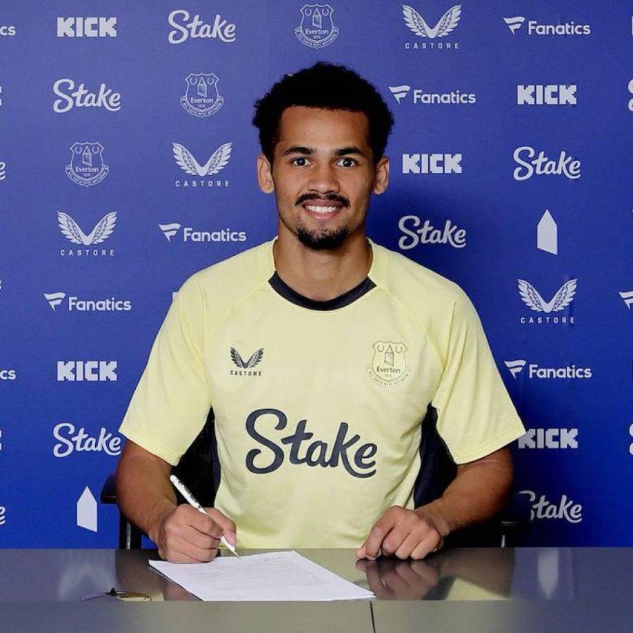 OFICIAL / liman Ndiaye se convierte en el nuevo fichaje del Everton de Inglaterra hasta junio de 2029. Llega proveniente del Olympique de Marsella.