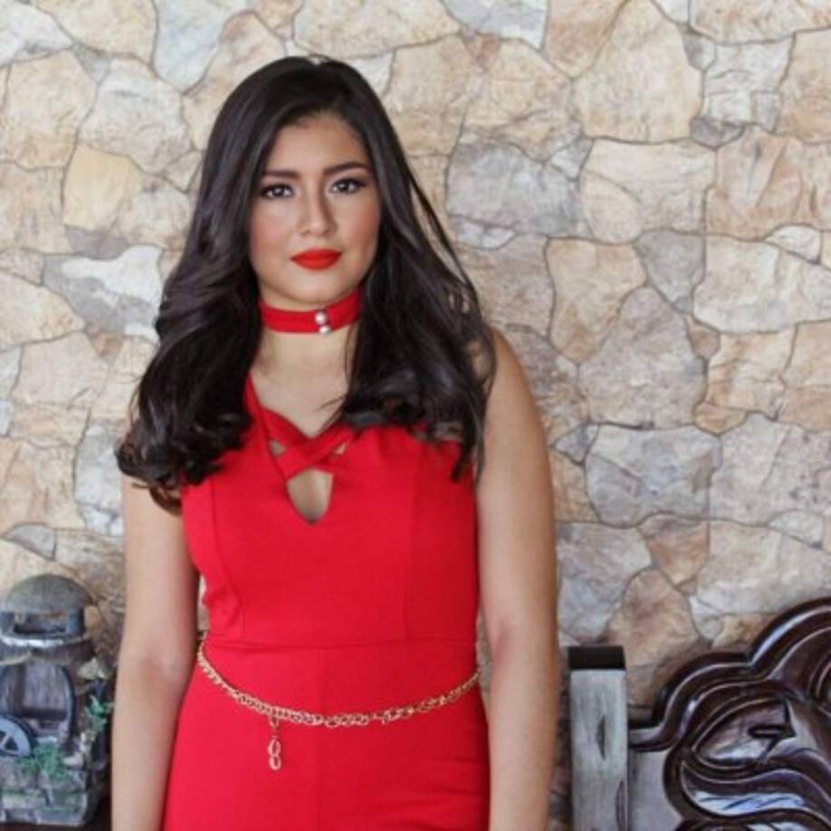 Banegas es poco conocida en Honduras, sin embargo, su talento ha recorrido los principales ciudades del país con el proyecto musical de una marca de refrescos.