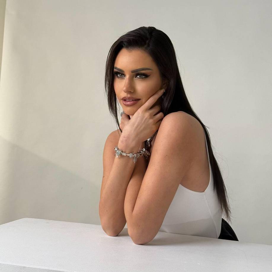 Emilia Dides también cuenta con el apoyo de sus miles de seguidores en redes sociales, y en su perfil de Instagram ha recibido varios comentarios positivos. 