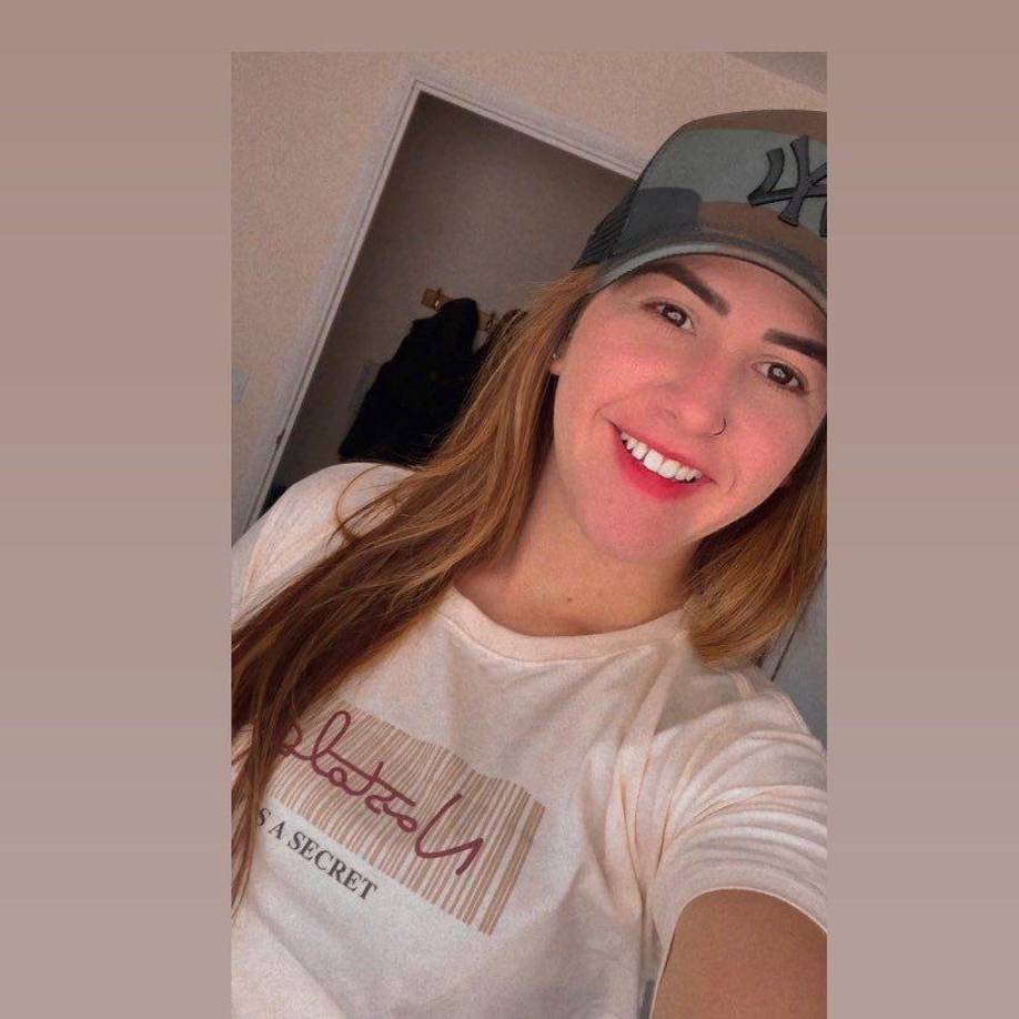 Un tercer repartidor que presenció la situación también trató de ayudar y fue apuñalado en el pecho.