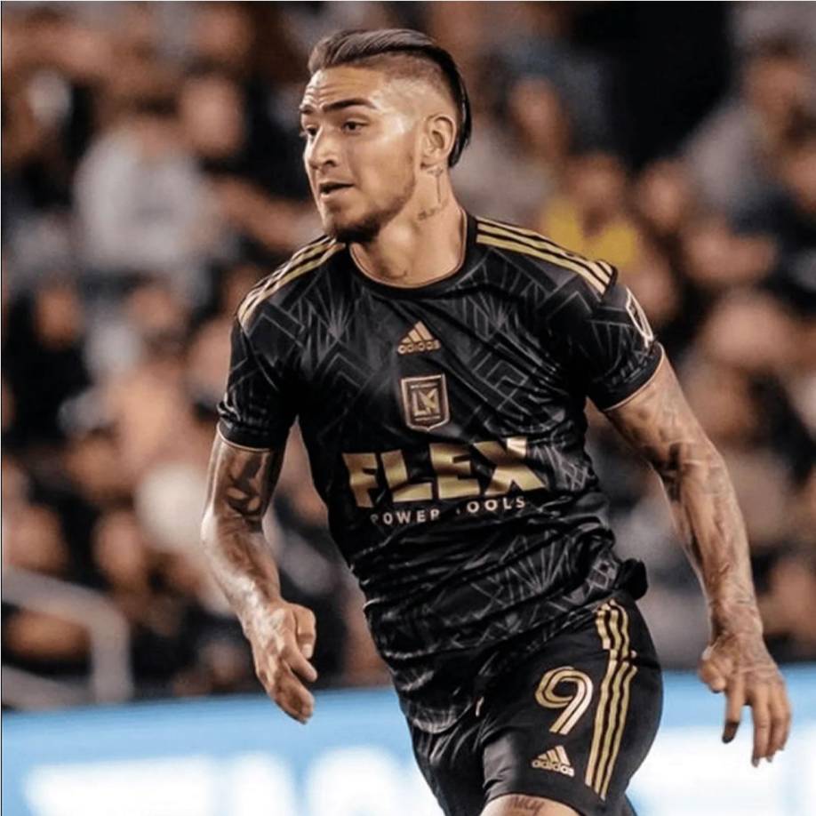 Cristian Arango - El delantero colombiano marcó el primer gol para la victoria de Los Angeles FC (0-2) frente al Sporting Kansas City.