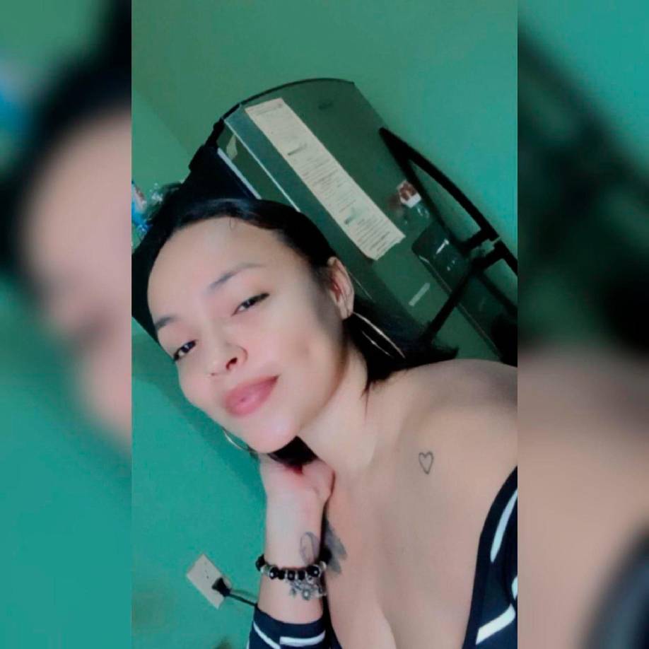 Mary Cruz, como era conocida popularmente, era amiga íntima e inseparable de Dione Zolórzano en la isla insular.