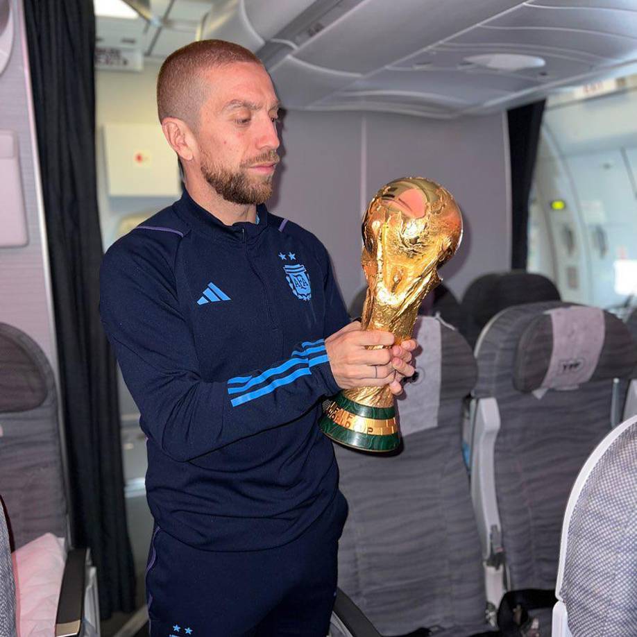 Según el periodista argentino Gonzalo Cardozo, Papu Gómez se habría apoyado en la magia negra para poder entrar en los planes de Lionel Scaloni y así ir a la Copa del Mundo de Qatar.