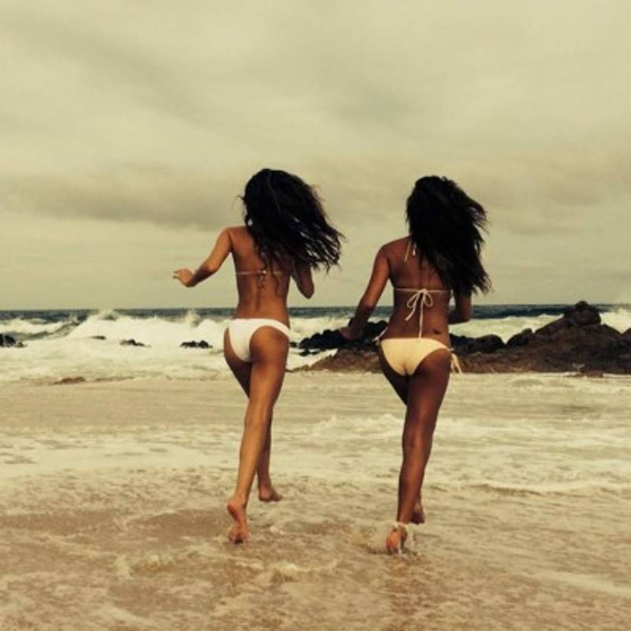 Lea es una de las estrellas que practica una vida saludable. Le encanta ejercitarse, comer saludablemente y sobre todo vivir al máximo.