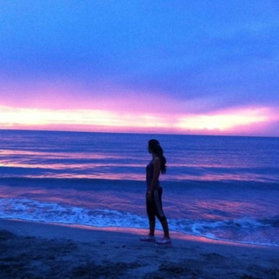 'En el fondo me uní a este viaje esperando que no todo fuera a estar tan mal como había leído, con islas de plástico flotando con sandalias, cepillos de dientes, sillas y una lista de objetos variados, pero eso fue exactamente lo que se encontró en EXXpedition', relató Leiva a la BBC Mundo, quien está cursando actualmente su doctorado en el Instituto Alfred Wegener en Heligoland, Alemania.