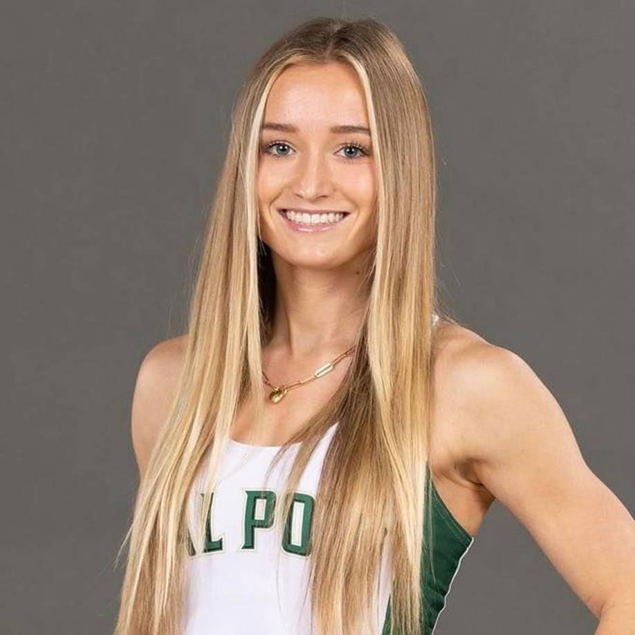 “Shelby fue una estudiante-atleta excepcional en el equipo de atletismo de Cal Poly durante cinco años, graduándose de Cal Poly esta primavera. Fue seis veces homenajeada en All-Big West, dos veces campeona de Big West, capitana del equipo y poseedora de un récord escolar, pero más importante aún, fue una compañera de equipo increíble y líder”, añaden desde la universidad.