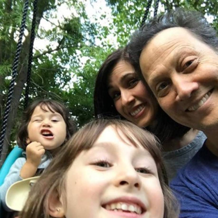 Con la hermosa mexicana formó una linda familia y ambos procrearon a sus hijas Miranda de 4 años y Madeline, de 1. <br/>