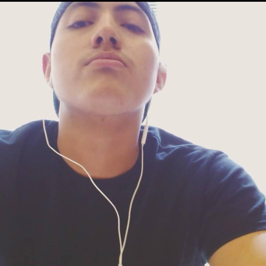 “No fue un accidente. No fue un solo disparo. Fueron dos. Fue cruel y queremos que se haga justicia”, dijo la hermana de Mata. 