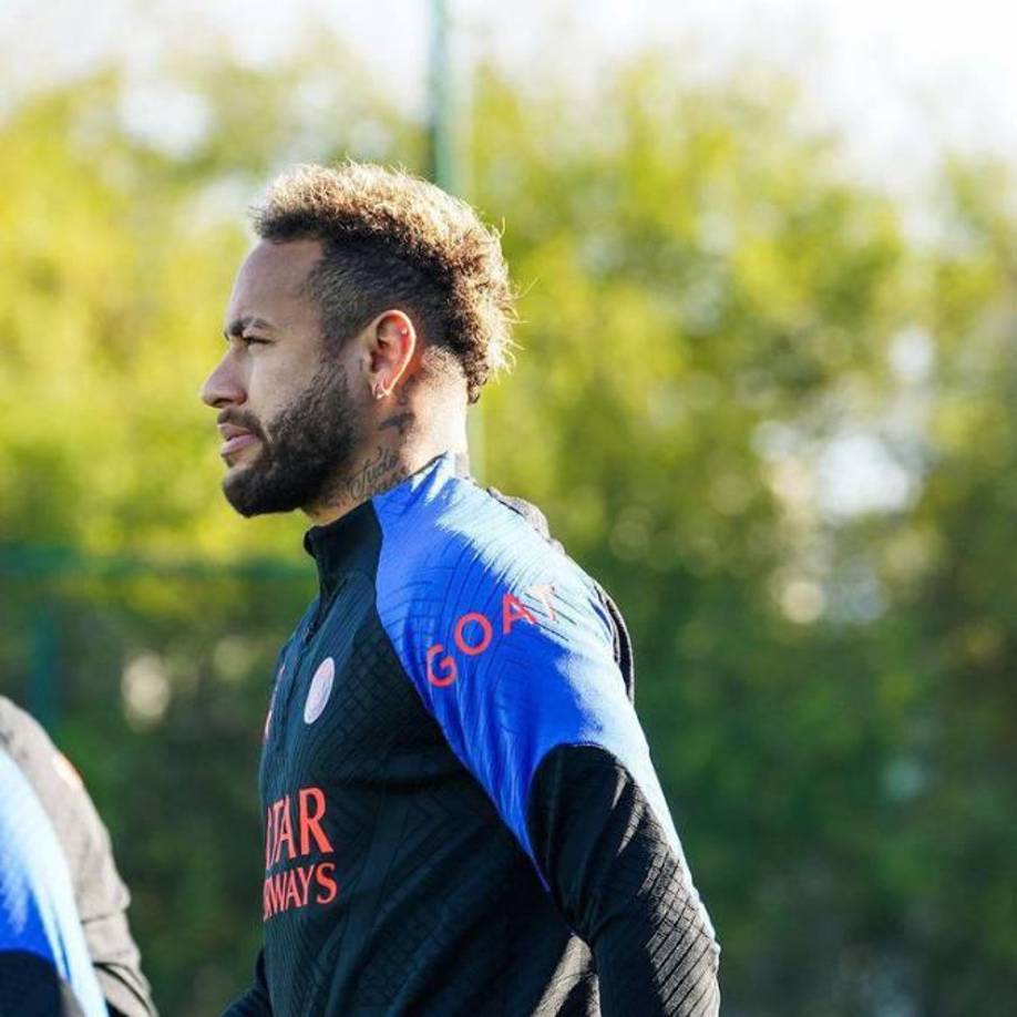 Y continuó: “El (Ribeiro) pagó el viaje de Ney, e hicimos un partido con niños de su edad. Y, buff, fue un extraterrestre. Se regateaba a todos, y gol. Otra jugada, y gol”.