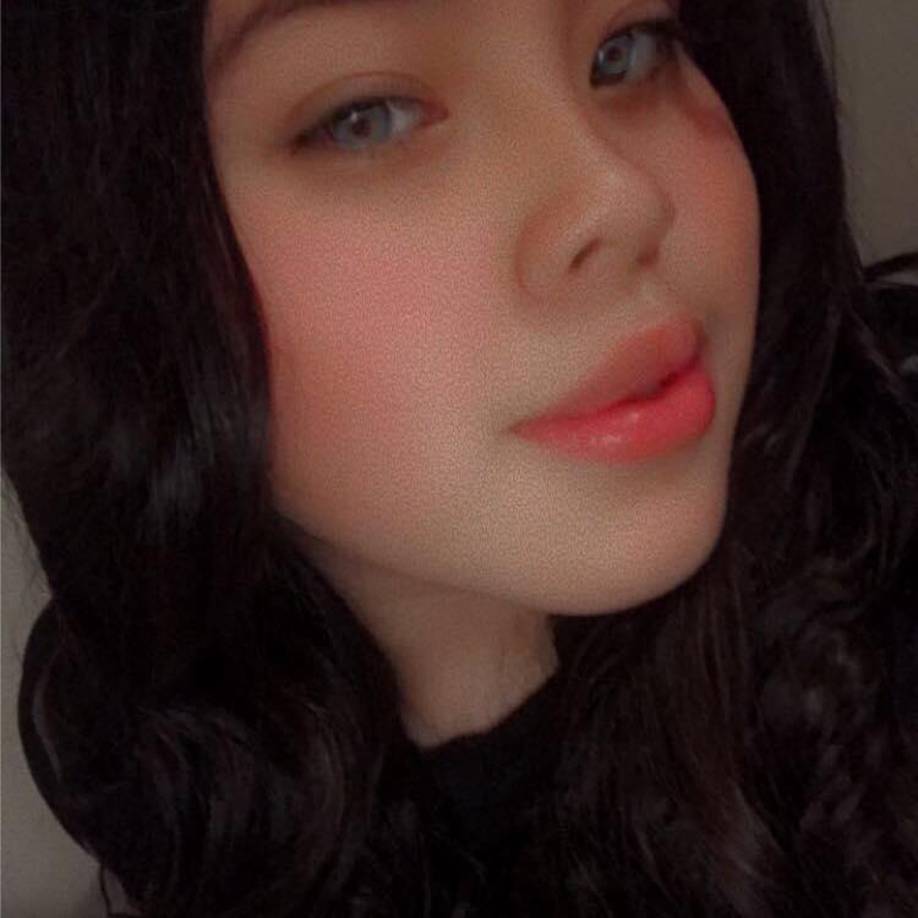 La niña llegó donde una vecina quien llamó a la policía.