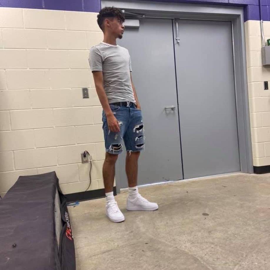 Su gran sueño siempre fue ser un futbolista profesional para poder jugar en la Selección Nacional.