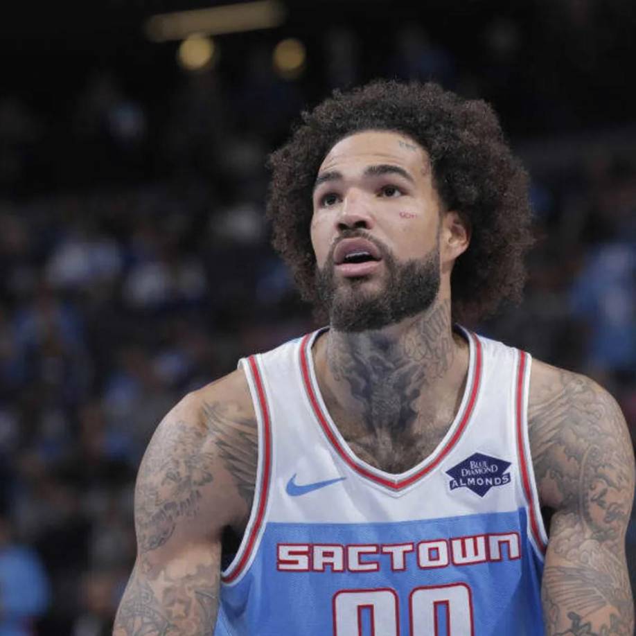 “Todo empezó a partir de 2019. Inició una espiral de salud mental y tratar de lidiar con lo que pasaba fuera de la cancha y jugar al mismo tiempo para un nuevo equipo, con mi esposa embarazada... fueron demasiadas cosas grandes y tomé pastillas para el dolor tratando de huir de la realidad”.