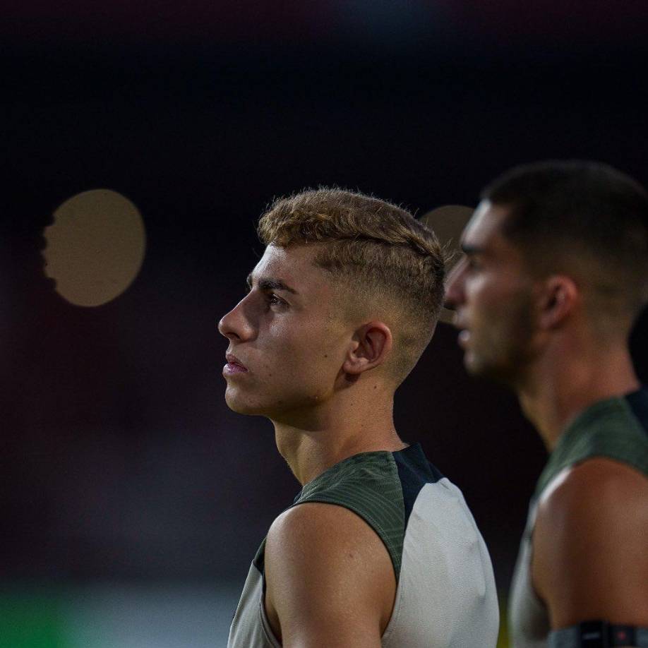 Sin duda alguna, también ha demostrado su amor por el club azulgrana y en sus redes sociales lo demuestra ante sus seguidores.