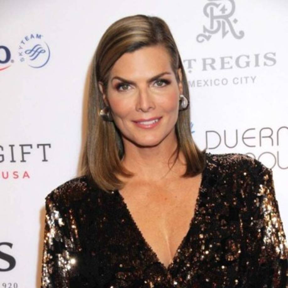 'Uno puede ser fuerte, pero cuando las cosas se ponen fuerte te das cuenta que alguien haciéndote más fuerte', escribió la conductora. <br/>