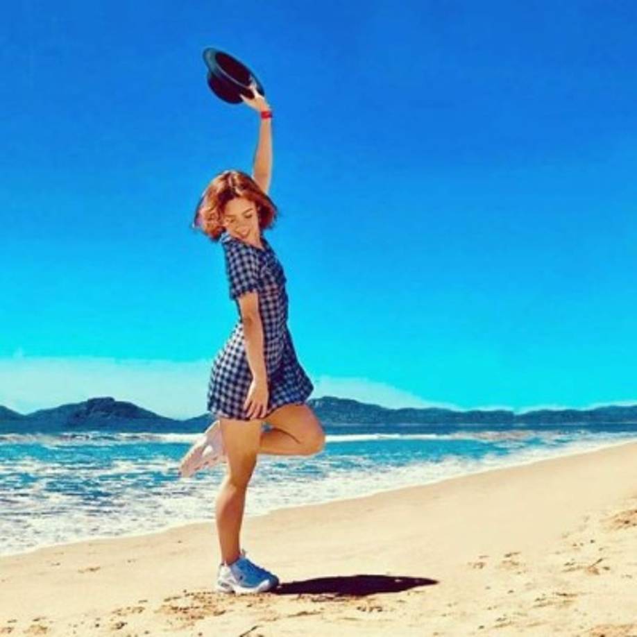 Dalú compartió en Instagram una imagen en la que luce sexi con un bikini de dos piezas color verde.