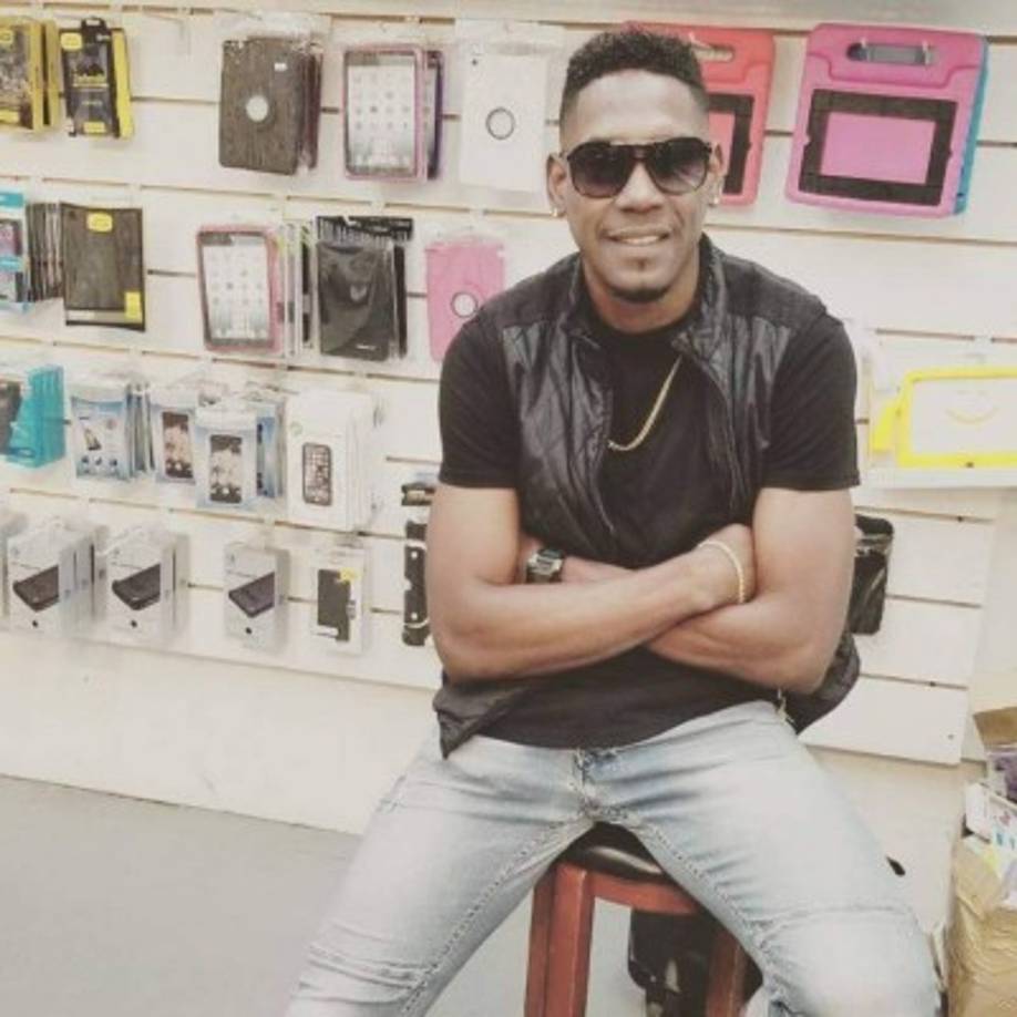 Mitchel Brown: El delantero hondureño de 37 años de edad decidió emigrar a Estados Unidos en donde juega en una liga burócratica.