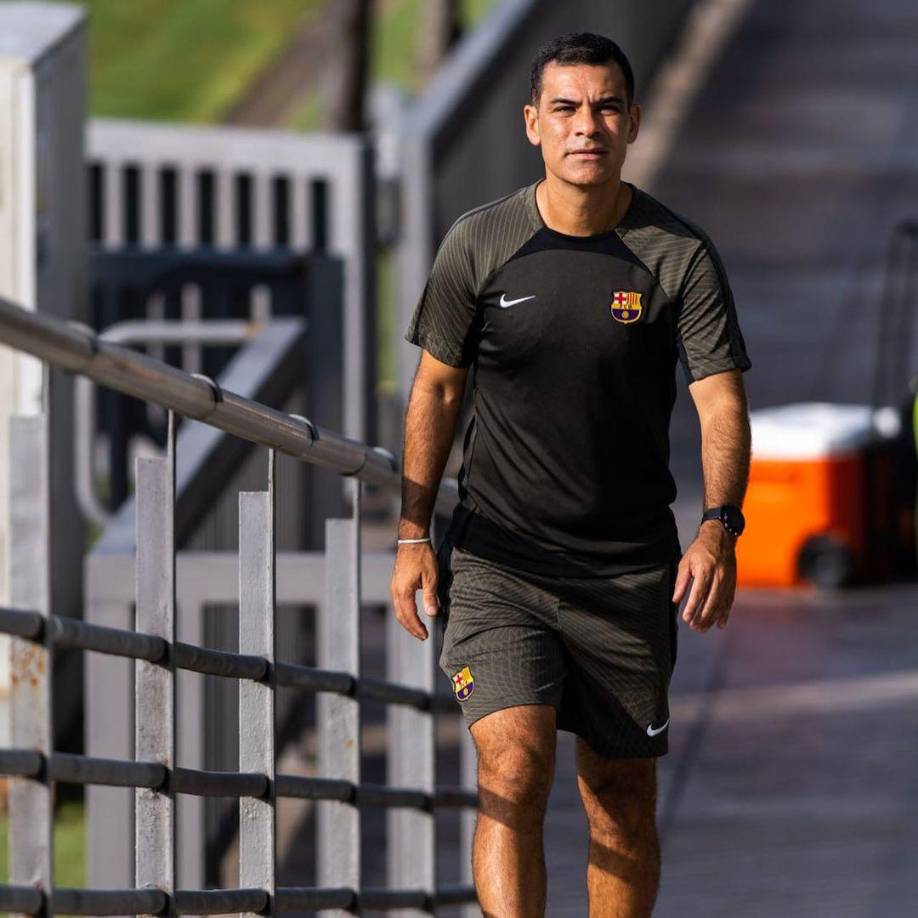 Según informa Gibrán Araige, de TUDN, Rafael Márquez ya dio el “sí” para dejar al Barcelona B y formar parte del nuevo cuerpo técnico de la Selección Mexicana con la llegada de Javier Aguirre. Al renovar hace unas semanas, parecía complicado, pero todo parece que saldrá de España.