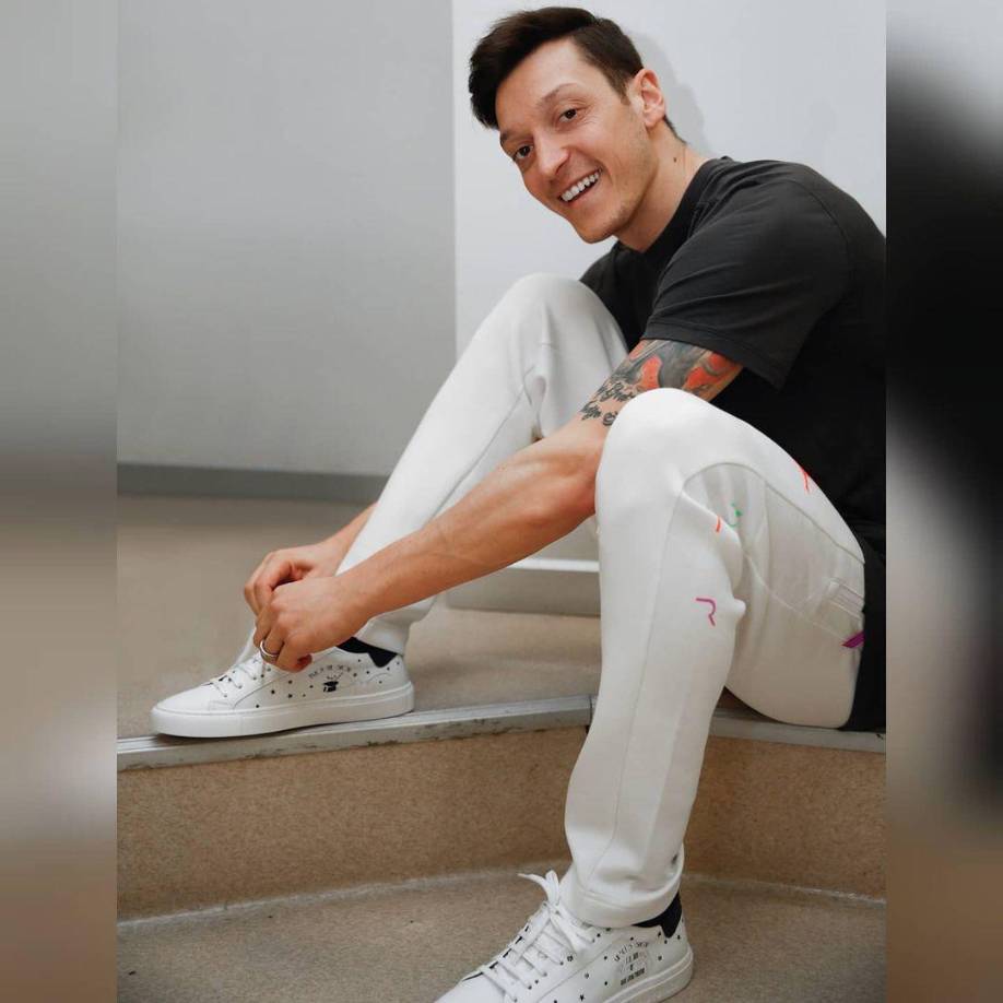 La venta de botas podría reportarle unos beneficios al futbolista de 2 millones de euros.