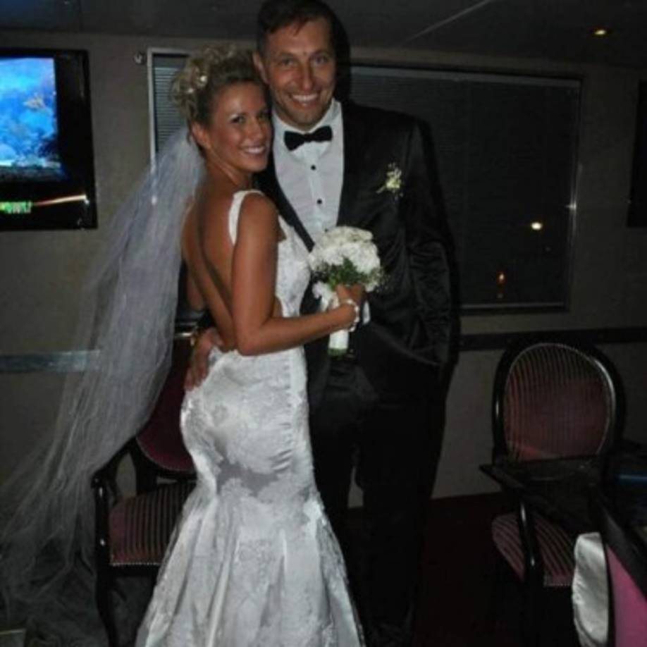 La pareja contrajo matrimonio en 2015. Un año antes ya había protagonizado varias notas de medios electrónicos que -en ese entonces con motivo del Mundial de Brasil 2014- destacaron la belleza de Romina.