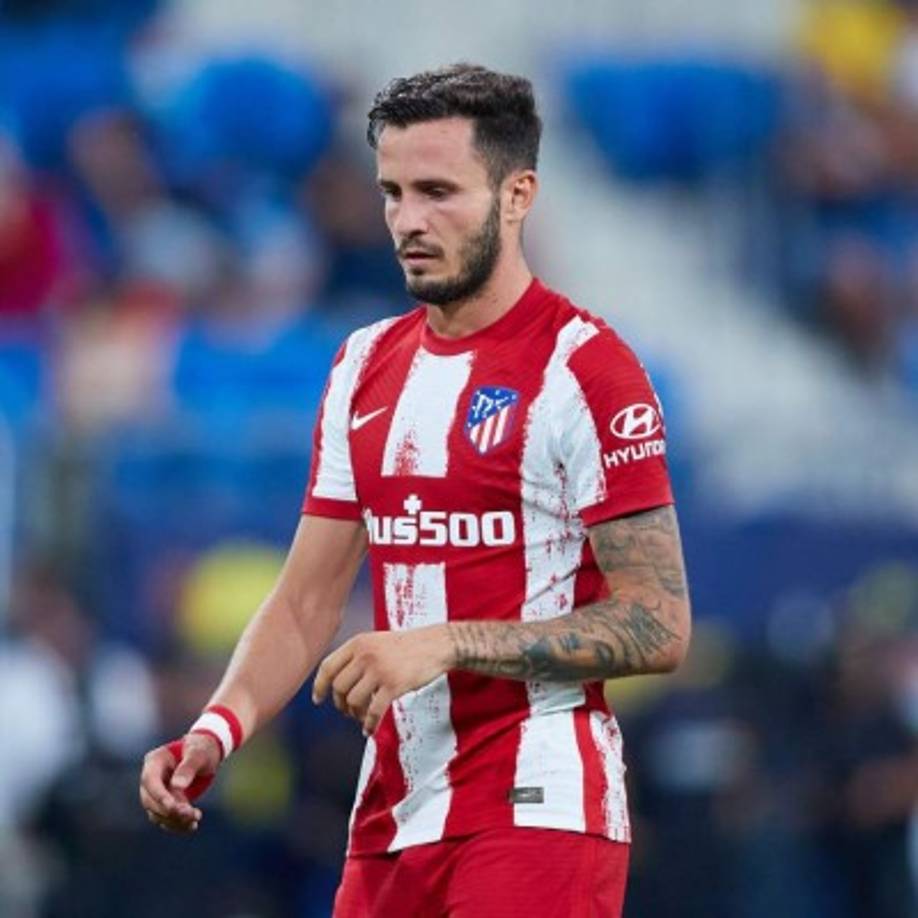 Según el periodista italiano Fabrizio Romano, el Chelsea decidirá en los próximos días si compra o no un nuevo centrocampista. No pierden de vista al español Saúl Ñíguez, lo conisederan 'una posibilidad', pero no han negociado nada. El Atlético de Madrid decidirá pronto sobre el futuro del canterano rojiblanco. Por otro lado, la entidad londinense también está trabajando en un acuerdo por el sevillista Jules Koundé.