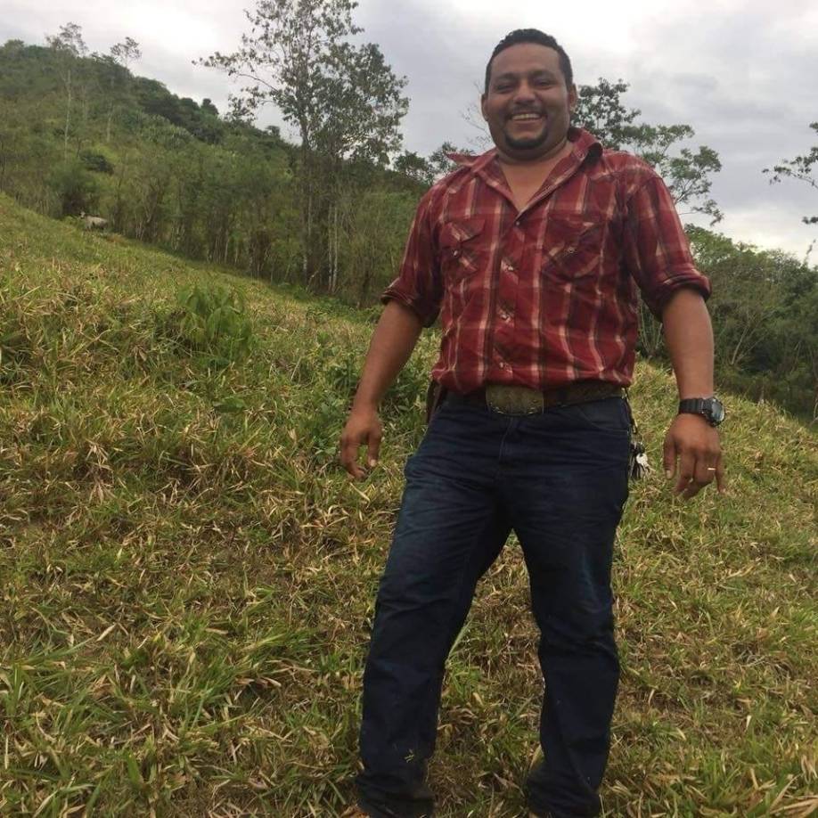 Norman Betancourth era un conocido ganadero y comerciante de la región. Era padre de cinco hijos y aunque residía en El Porvenir, era originario de Choluteca. 