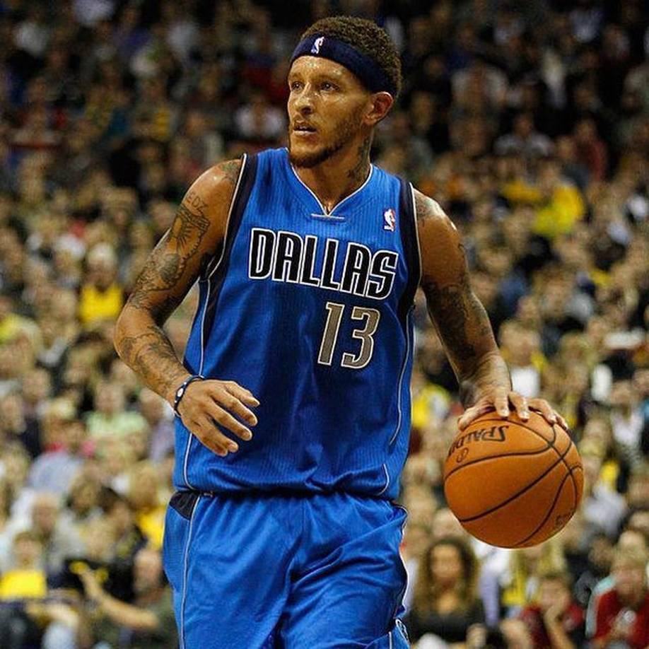 Tal fue el caso del exjugador de la NBA, Delonte West, quien llegó a ganar millones, pero las adicciones y problemas terminaron por jugarle mal en su carrera, hasta el punto de llegar a vivir en la calle.