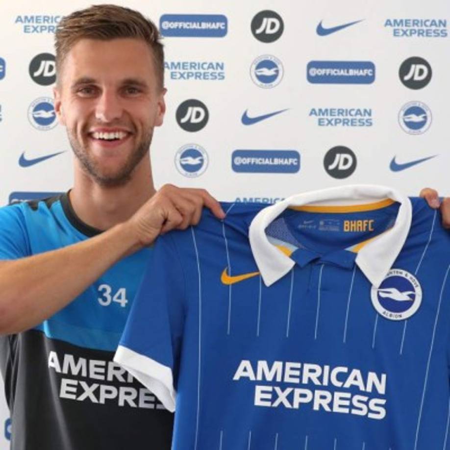 El Brighton & Hove Albion está conformando uno de los proyectos más atractivos del verano. Tras el anuncio sorpresa del fichaje de Adam Lallana, el conjunto del sur de Inglaterra ha anunciado la contratación de Joel Veltman, defensor del Ajax.<br/><br/>Veltman, internacional holandés, llevaba 18 años ligado al Ajax, donde se convirtió en capitán. Firma hasta 2023 y emprende su primera aventura fuera de casa.