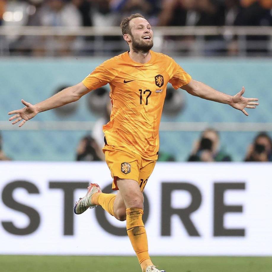 OFICIAL / Daley Blind anunció su retiro y ya no jugará más para Países Bajos tras 108 partidos internacionales.