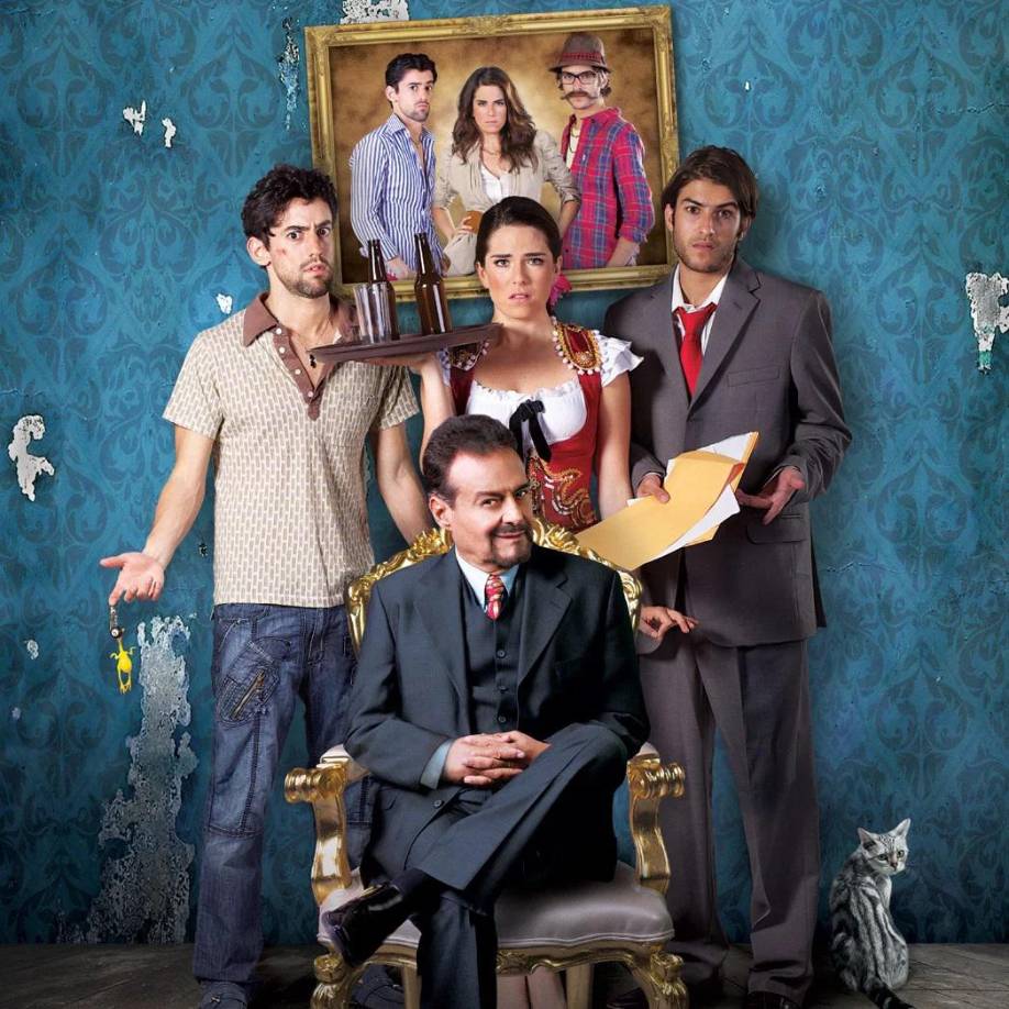 En 2013, volvió a capturar la atención del público con la exitosa película “Nosotros los Nobles”, demostrando su capacidad para reinventarse y mantenerse relevante.