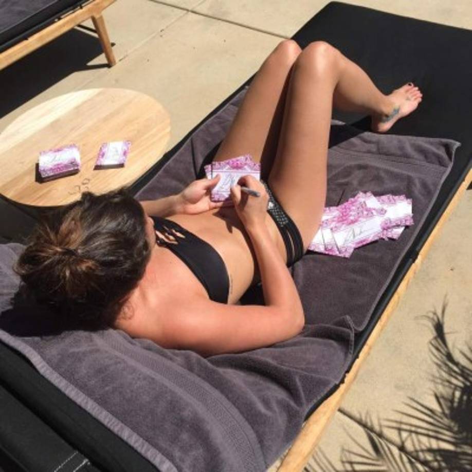 Nunca es tarde para que Lea agradezca a sus fans por el apoyo que le brindado a lo largo de su carrera artística.