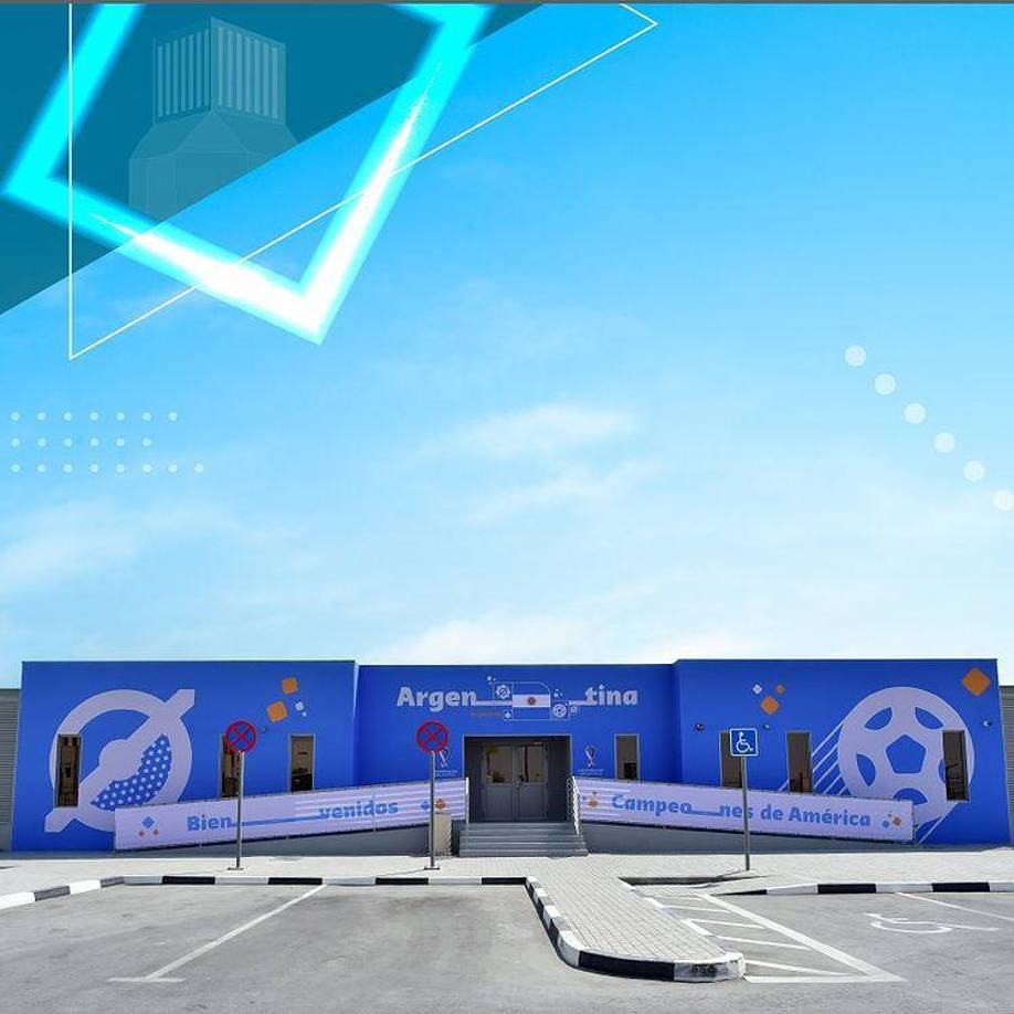 Motivos que justifican la elección de la residencia universitaria por parte de la selección argentina en lugar de decantarse por los lujosos hoteles de Qatar.