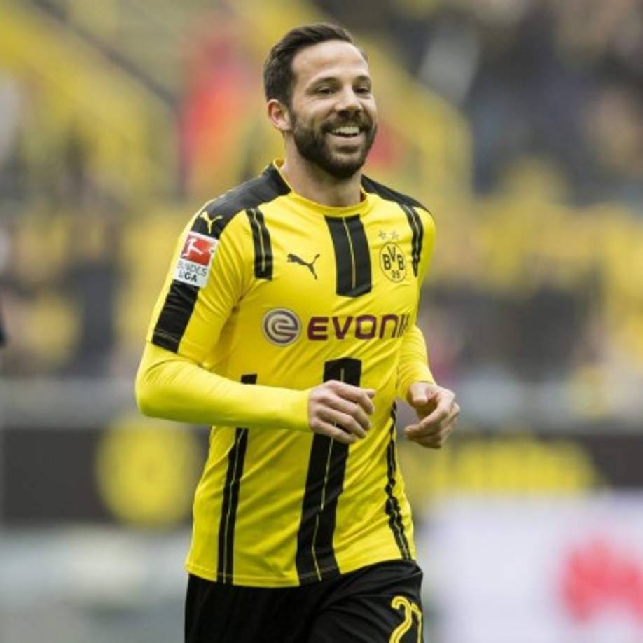 El Borussia Dortmund ha hecho oficial la renovación del centrocampista de 29 años, Gonzalo Castro, hasta 2020. 'Estoy muy satisfecho con la confianza depostitada en mí', declaró el futbolista alemán de origen español.