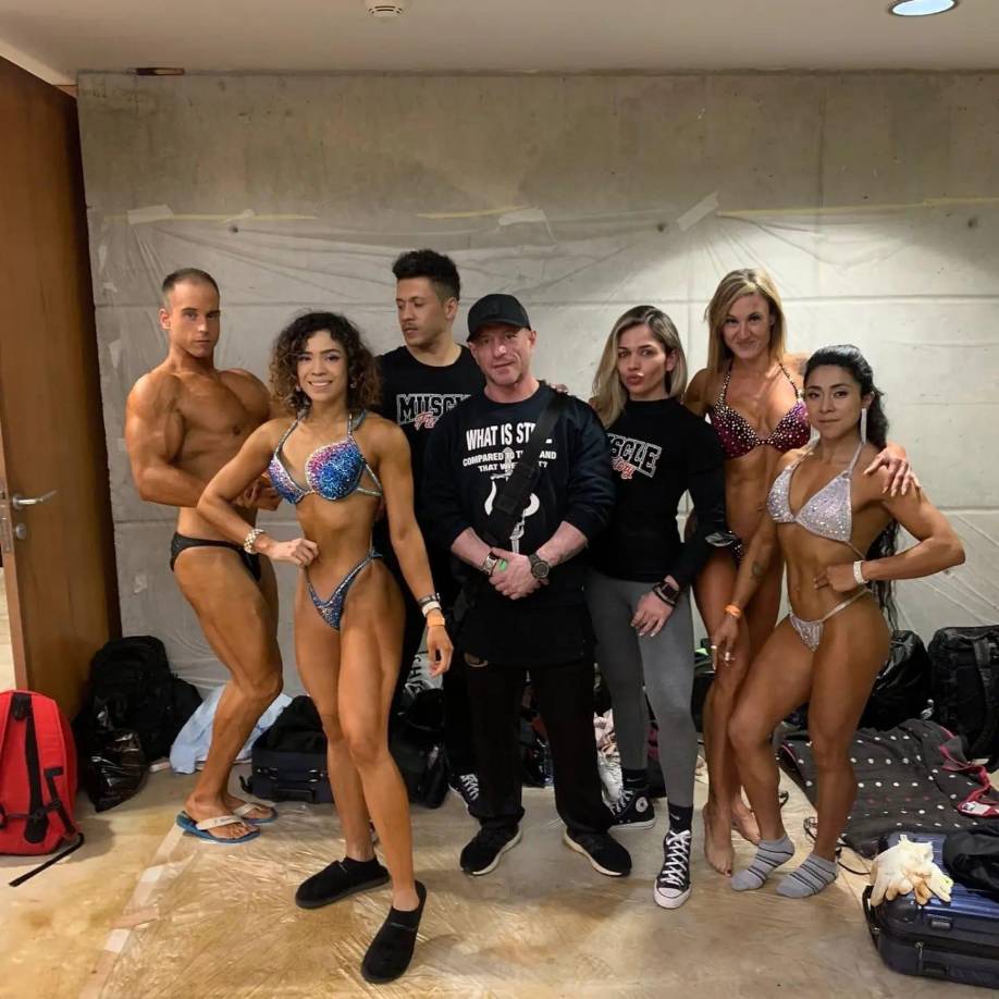 También cuenta que recibía apoyo en Honduras “solamente el de mis padres. Nunca tuve el apoyo de federaciones o entidades y eso que yo buscaba informaciones en internet, pero la verdad, nunca pude tener la ayuda que quería de mi país. Es por eso que ahora estoy aquí esforzándome para poder tenerla de mi propio mérito”.