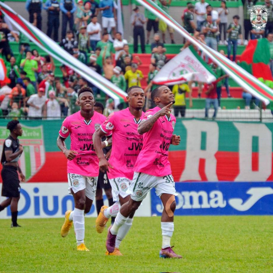 Y Edwin Solani Solano cerró la paliza del Marathón sobre el Honduras Progreso.