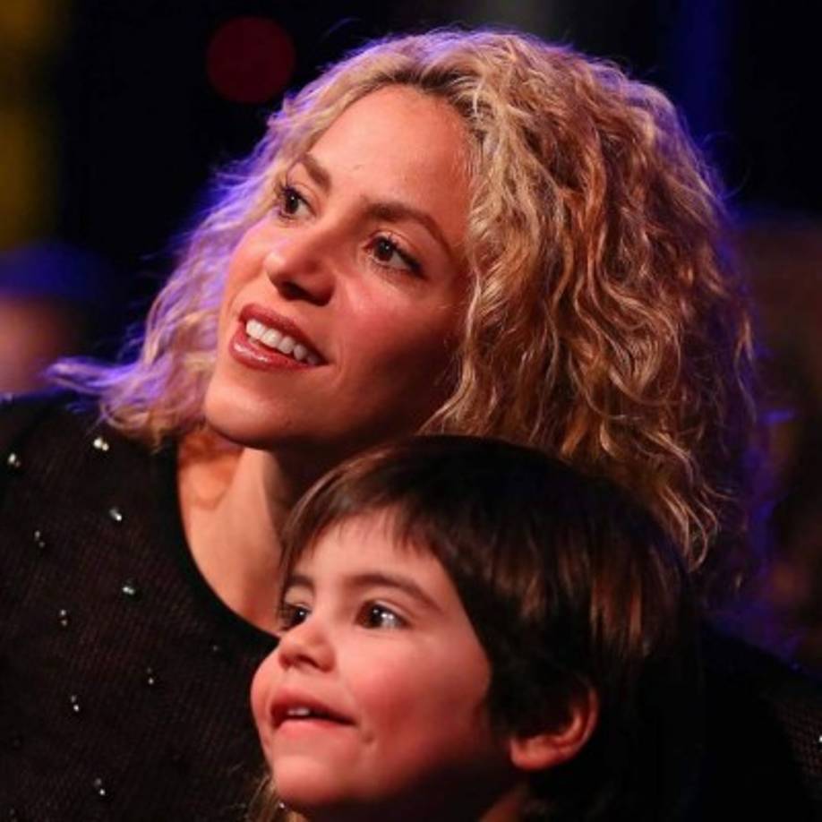 Shakira se parece a Milan.