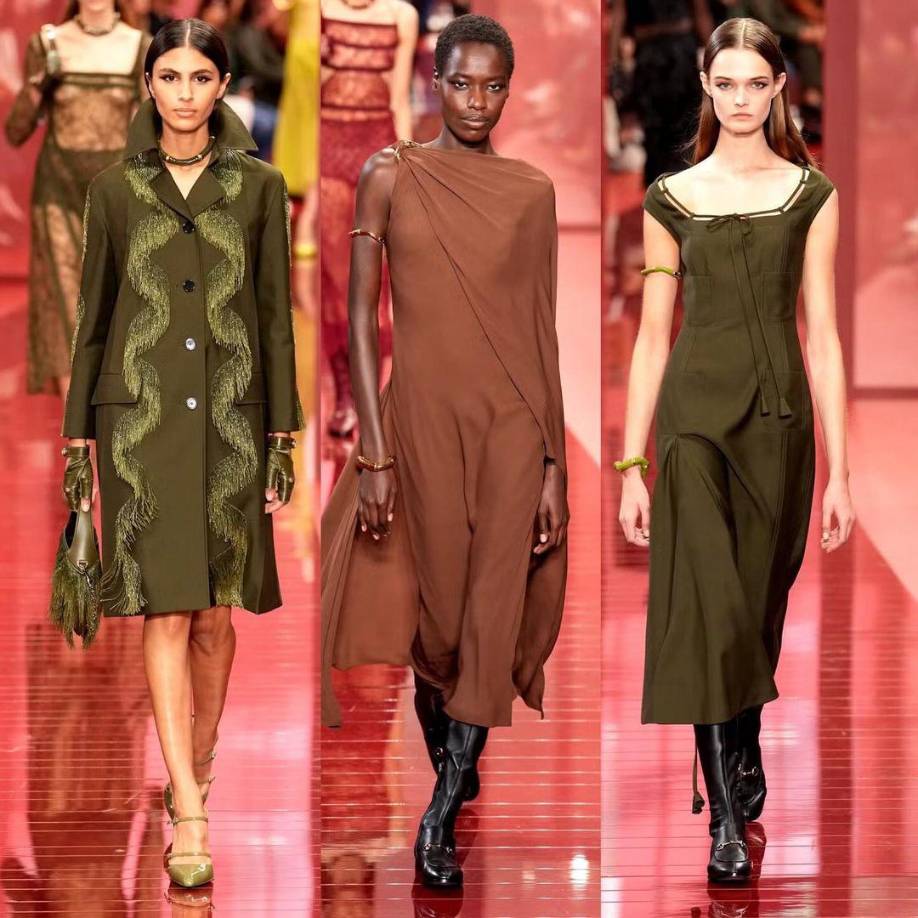 En tema de colores, los tonos terracota están presente.