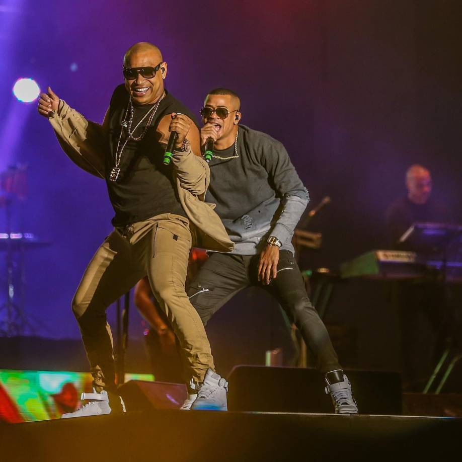 <b>GENTE DE ZONA</b>La ciudad de La Ceiba concluye este sábado su Gran Carnaval Internacional de la Amistad con el grupo cubano de salsa y reguetón conformado por Alexander Delgado y Randy Malcom. La cita es desde las 8:00 pm en la Plaza Central,y la entrada es completamente gratis. De antesala estará el grupo puertorriqueño La Makina y el hondureño Polache.